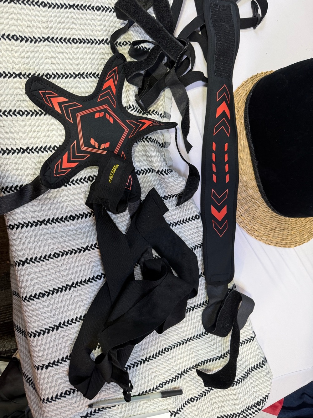 Kids Black and Red Safety Harness Straps